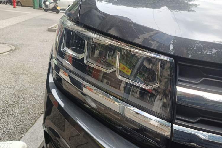 Used Volkswagen Tharu 2021 280TSI Two-Wheel Drive Comfort Edition
