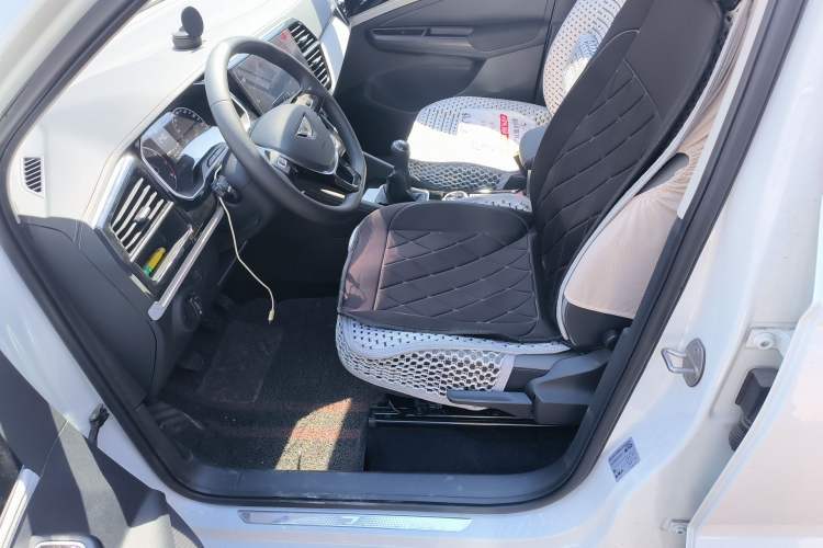 Used Jetta VS5 2024 280TSI Manual Pioneer Edition
