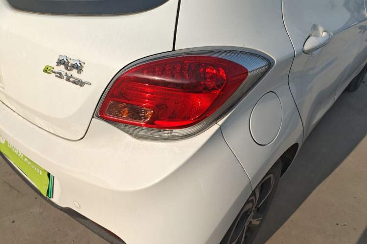 Used CHANGAN OSHAN Benni E-Star 2020 Heartbeat Edition NMC Lithium Right Rear Taillight