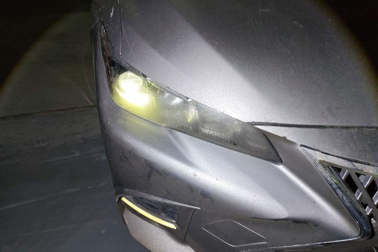 Used Toyota Avalon 2019 Dual-Engine 2.5L XLE Prestige Version China VI Standard