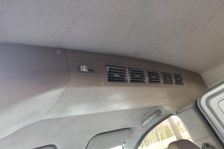 Used Wuling Rongguang V 2019 1.5L Van - Utility Model
