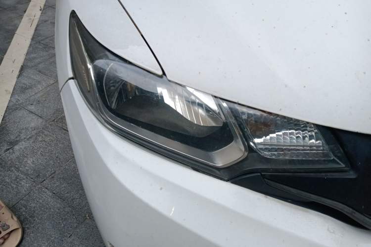 Used Honda Fit 2014 1.5L SE CVT Fashion Model Right Front Headlight