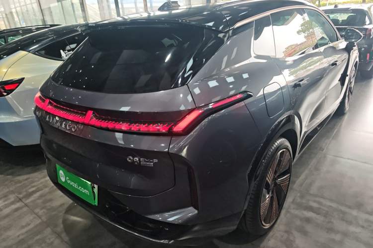 Used Lynk & Co 08 EM-P 2023 220 km Limited-Time Edition