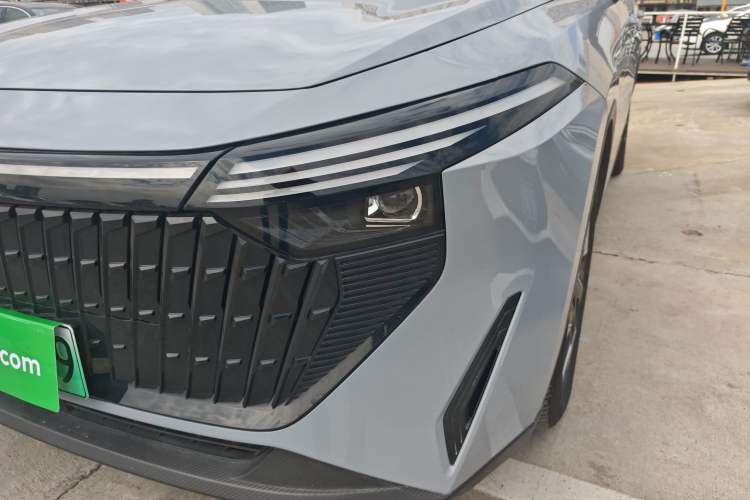 Used Venucia V DD-i 2023 60km iD Version
