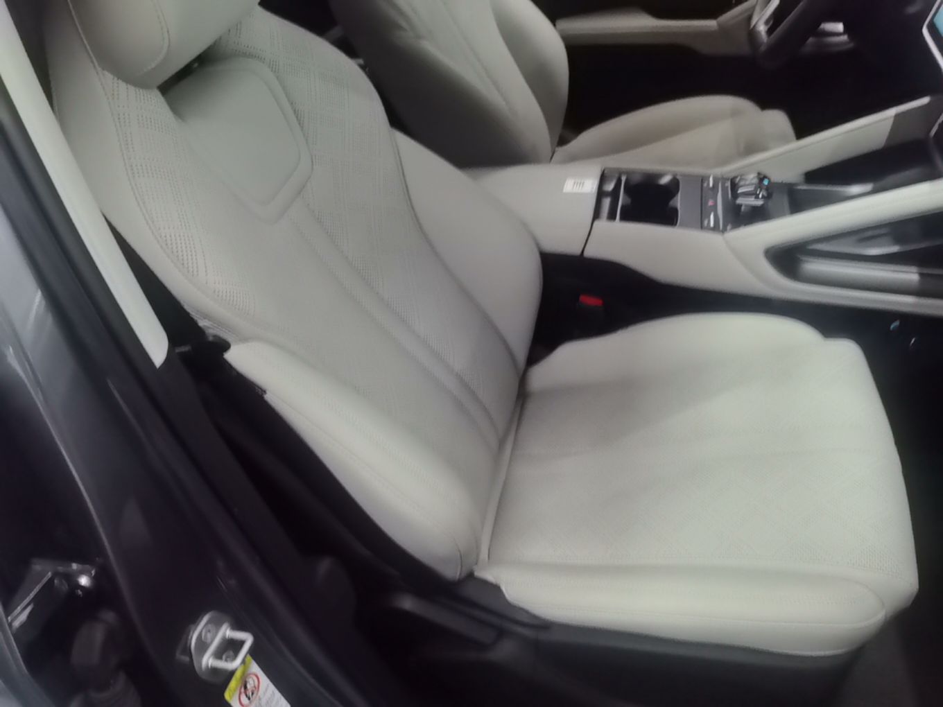 BYD Yuan UP 2025 Intelligent Driving Version 401 KM Dynamic Edition — снимка 19