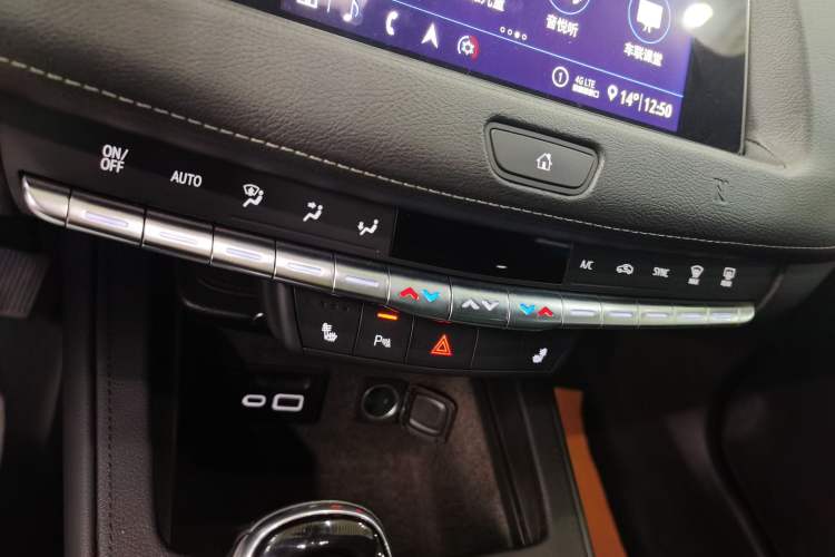 Used Cadillac XT4 2020 28T Two-Wheel-Drive Leading Version