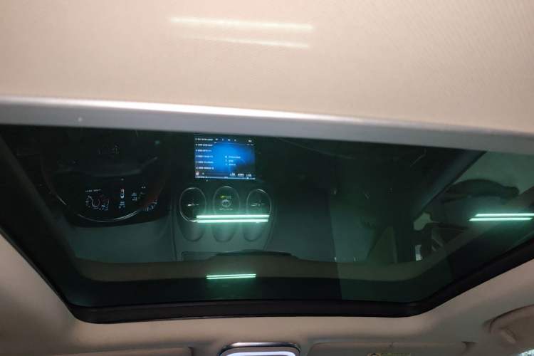 Used BYD Tang New Energy 2015 2.0T Four-Wheel-Drive Flagship Model Headliner