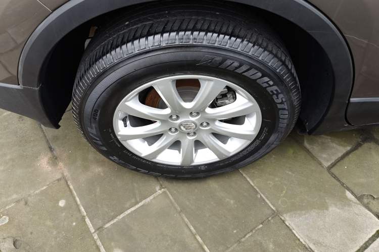 Used Buick Envision 2018 20T Two-Wheel-Drive Elite Model Right Rear Wheel Hub