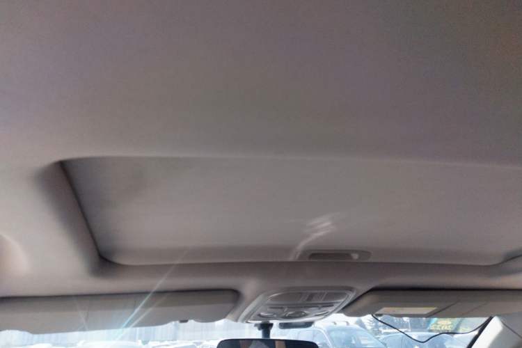 Used Haval M6 2019 1.5T DCT Two-Wheel Drive Value Edition China VI Standard Headliner