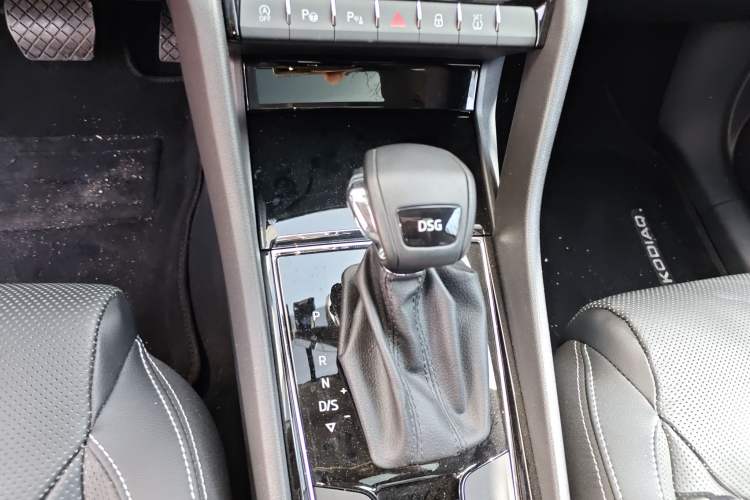 Used Skoda Kodiaq GT 2021 TSI330 Two-Wheel-Drive Luxury Edition Gear Lever