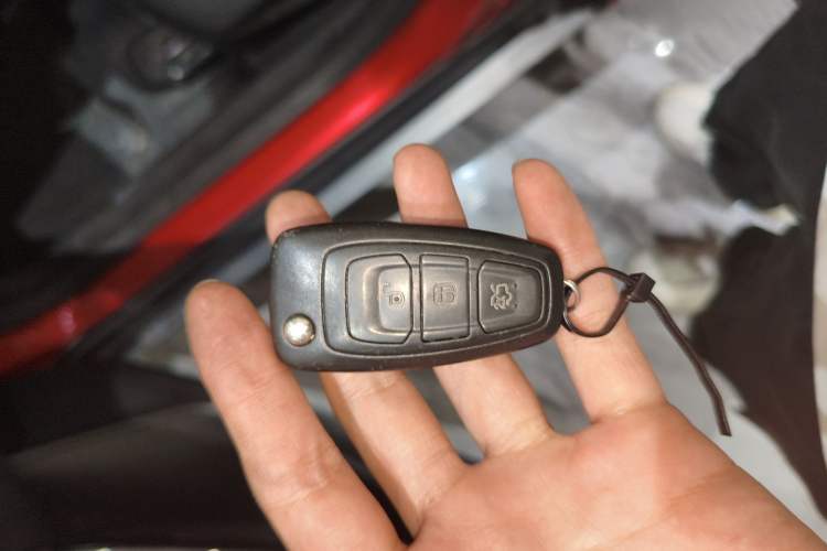 Used Ford Focus 2018 Hatchback Classic EcoBoost 180 Automatic Elite Model Vehicle Key