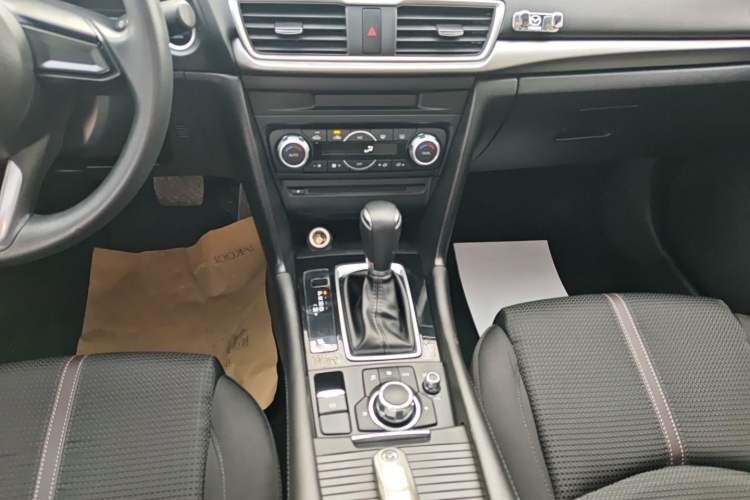 Used Mazda Mazda 3 Axela 2017 Sedan 1.5L Automatic Luxury Model Emission Standard China V
