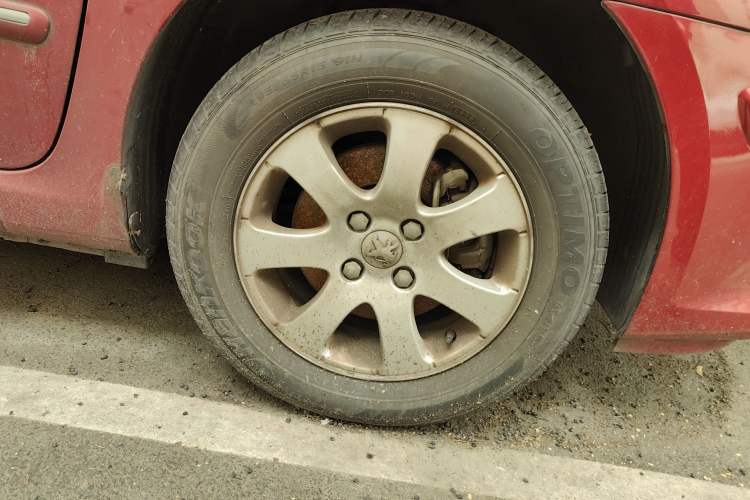 Used Peugeot 307 2010 Sedan 1.6L Manual Comfort Edition
