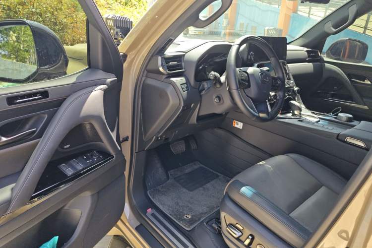 Used Lexus LX 2025 700h OVERTRAIL Grand Edition