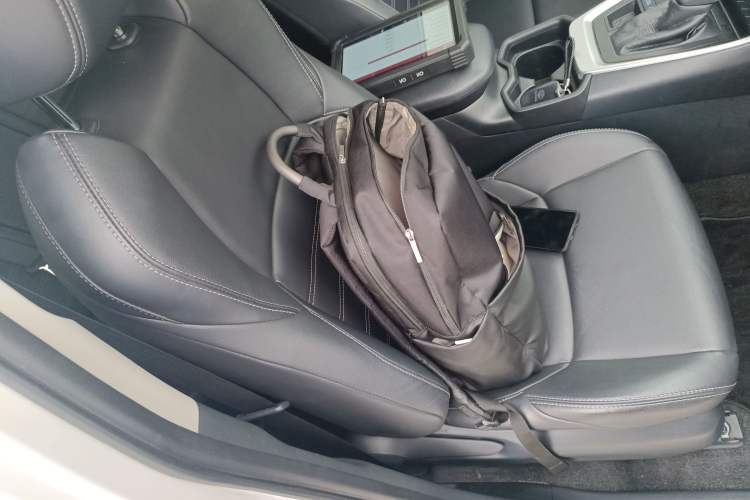 Used Toyota Wildlander 2020 2.0L CVT 4x4 Luxury Edition Right Front Seat