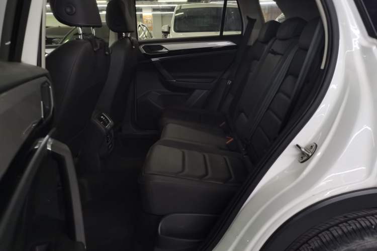 Used Volkswagen Tayron 2022 330TSI Two-Wheel Drive Luxury Smart Connectivity Version