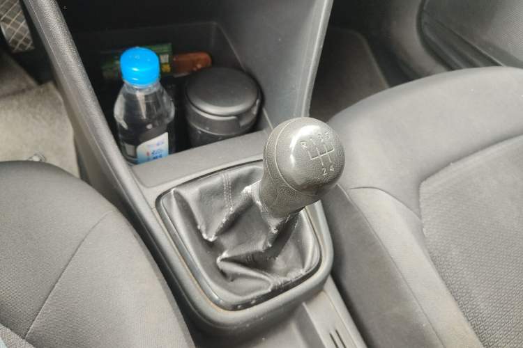 Used Volkswagen Santana 2013 1.4L Manual Fashion Edition Gear Lever