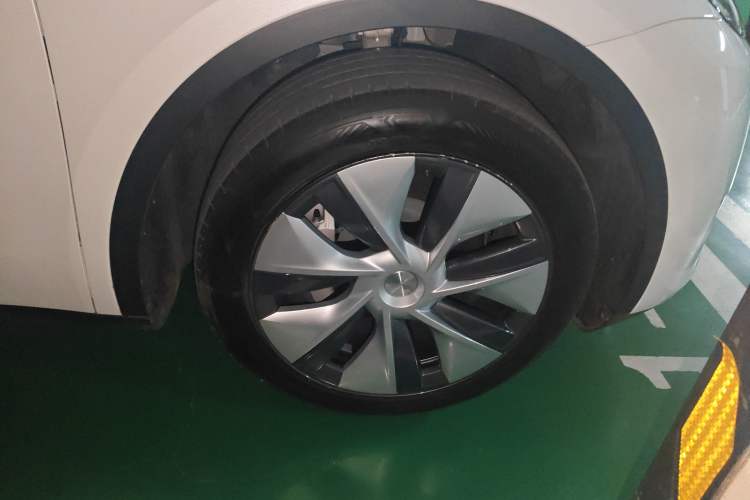 Used Tesla Model Y 2024 Rear-Wheel-Drive Version