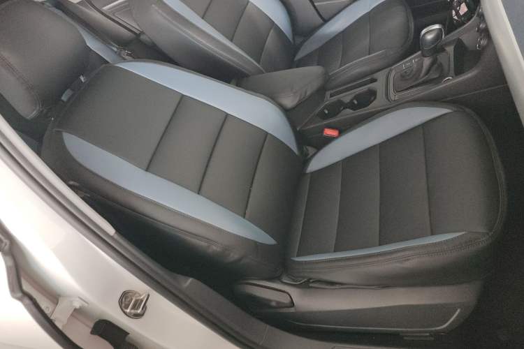 Used Volkswagen Lavida 2024 1.5L Automatic DeYi Edition Right Front Seat