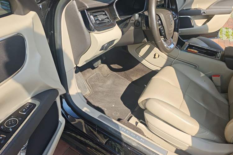 Used Lincoln Continental 2018 2.0T Two-Wheel Drive Deluxe Edition