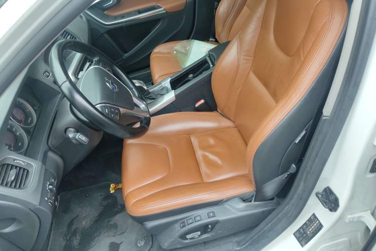 Used Volvo V60 2013 T5 Zhiya Edition Left Front Seat