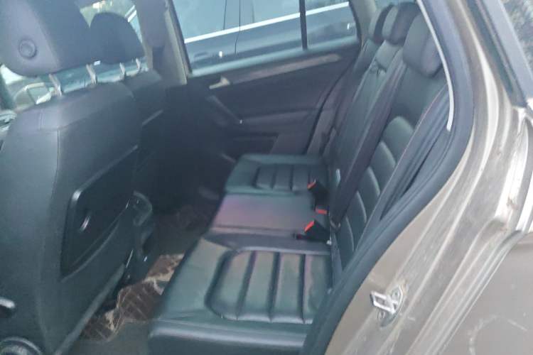 Used Volkswagen Golf Sportsvan 2016 230TSI Automatic Luxury Version