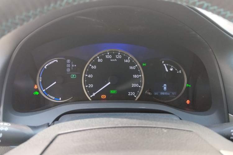 Used Lexus CT 2014 CT200h Comfort Edition Two-Tone