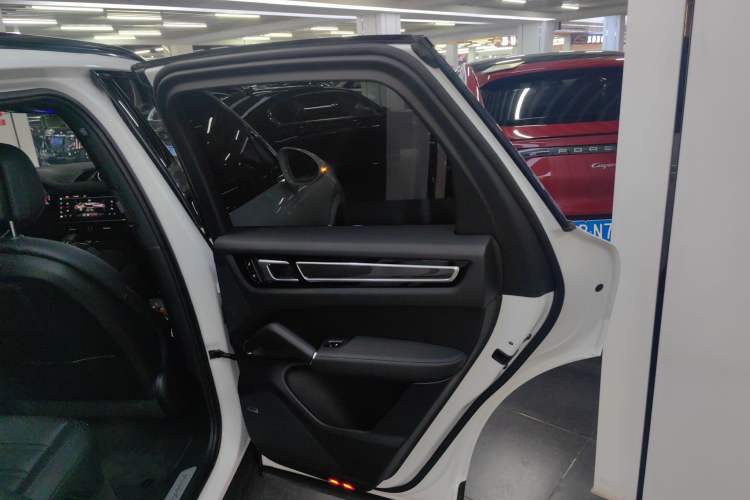 Used Porsche Cayenne 2022 Cayenne 3.0T Platinum Edition
