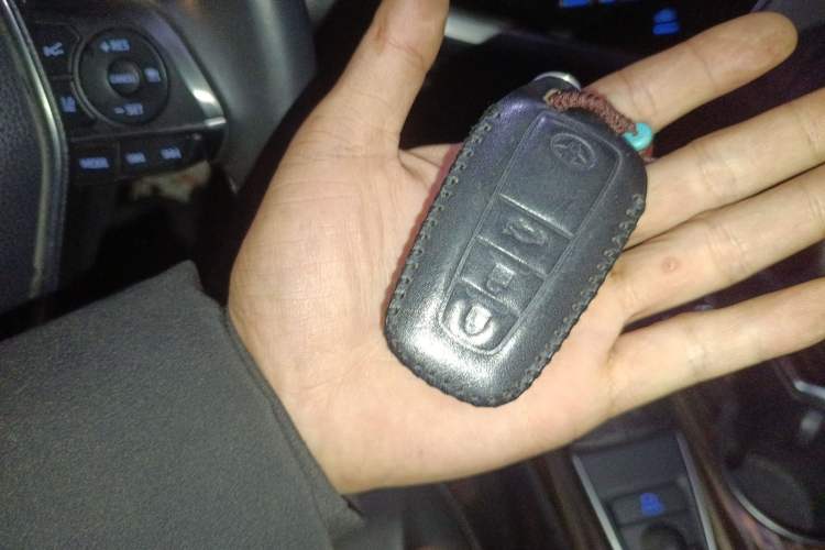 Used Toyota Camry 2019 Revised Version 2.0G Luxury Edition