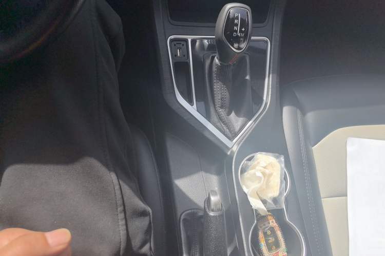 Used Geely Auto Vision 2020 1.5L CVT Asian Games Edition Gear Lever