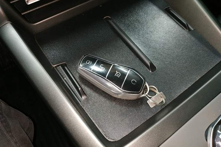 Used BYD Qin PLUS 2025 EV Smart Drive Edition 510KM Leading Model Vehicle Key