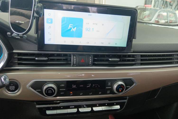 Used JETOUR X70 2023 1.5T DCT Overpass PRO+ Edition 7 Seats