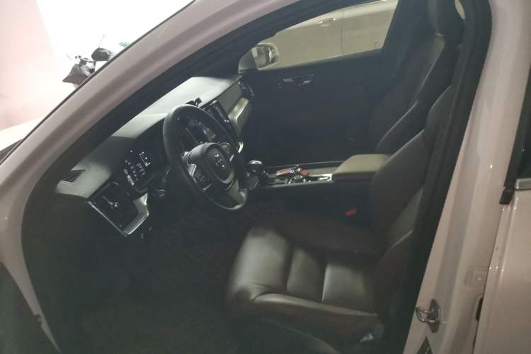 Used Volvo S60 2021 T4 Zhiyi Luxury Edition Left Front Seat