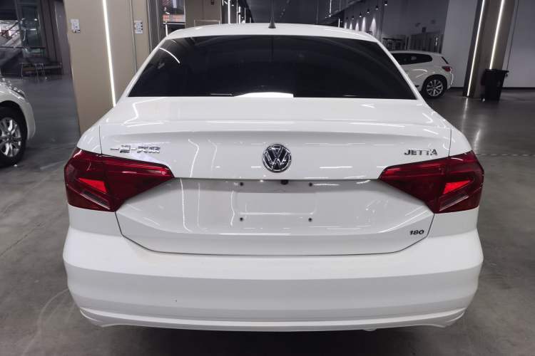 Used Volkswagen Jetta 2017 1.5L Automatic Fashion Model
