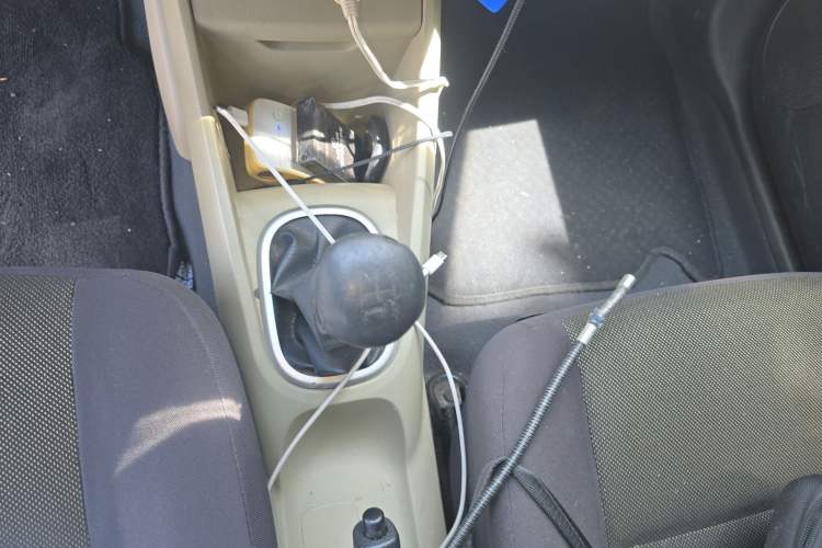 Used Venucia R50 2013 1.6L Manual Fashion Edition