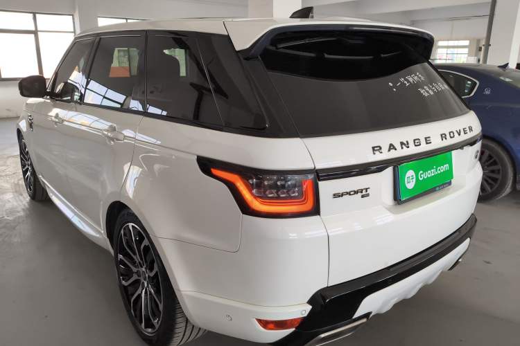 Used Land Rover Range Rover Sport 2022 3.0 L6 YAO Black Edition
