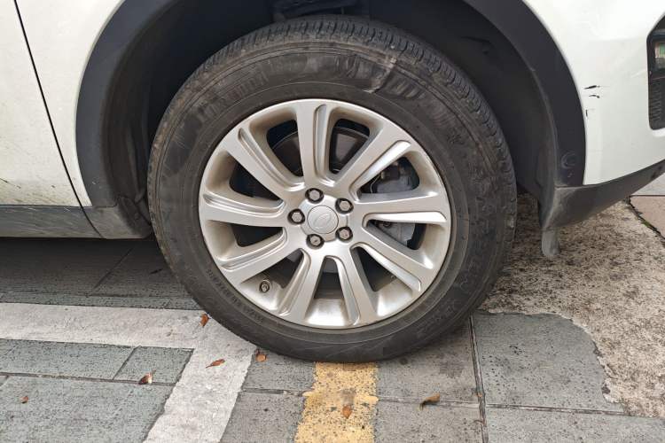 Used Land Rover Discovery Sport 2019 240 PS SE Version China V Standard Exterior 7