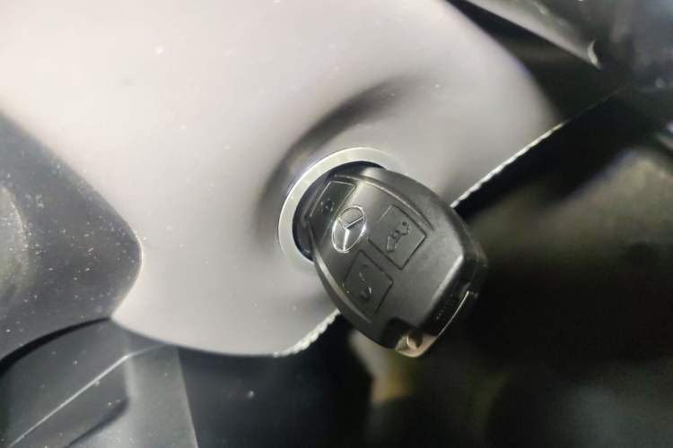 Used Mercedes-Benz Vito 2021 2.0T Business Version 7 Seats