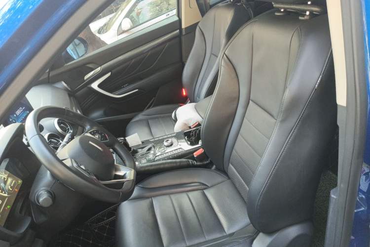 Used Wey VV7 2017 2.0T Flagship Model Left Front Seat