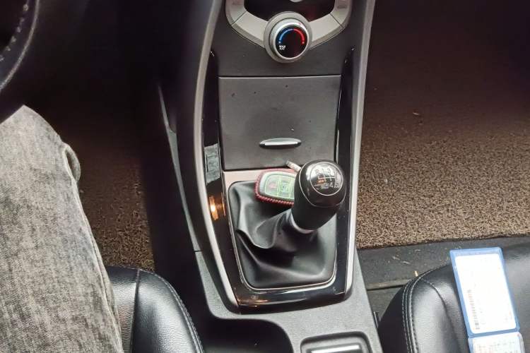 Used Hyundai Elantra (5th Generation / Langdong) 2016 1.6L Manual Luxury Model
