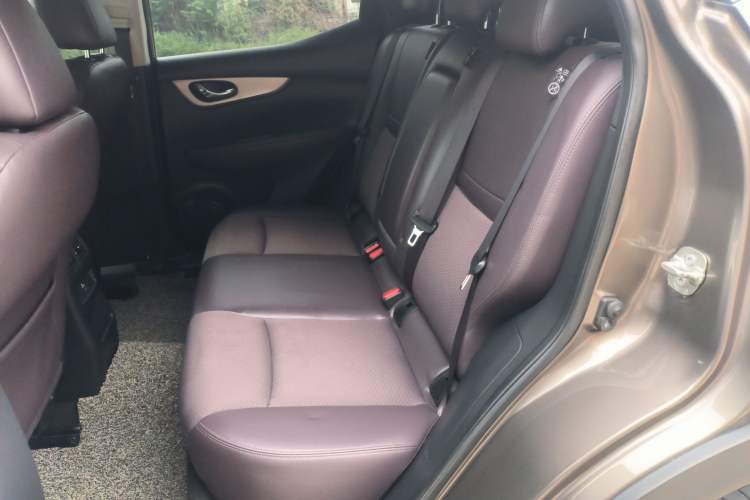 Used Nissan Qashqai 2019 2.0L CVT Luxury Edition Left Rear Seat