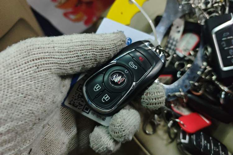 Used Buick GL8 2022 ES Landtrek 653T Luxury Edition
