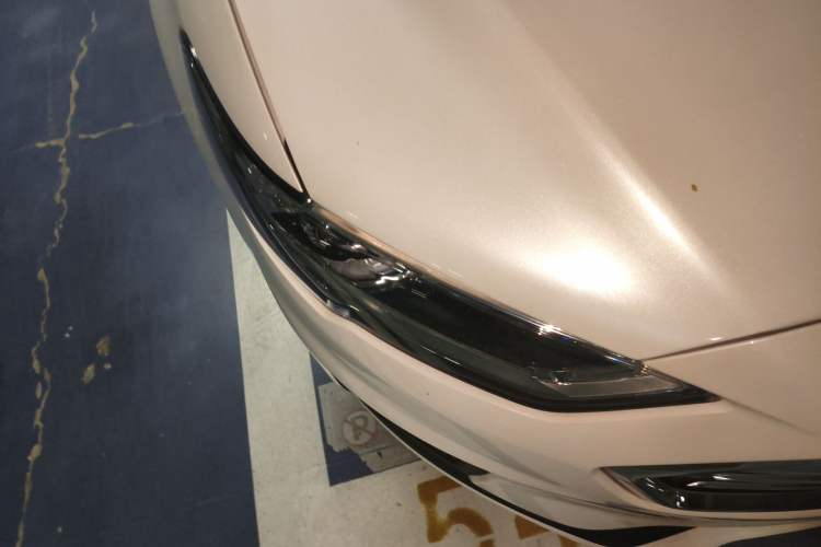 Used Ford Mondeo New Energy 2018 2.0 PHEV Smart-Control Luxury Version China VI Standard Right Front Headlight