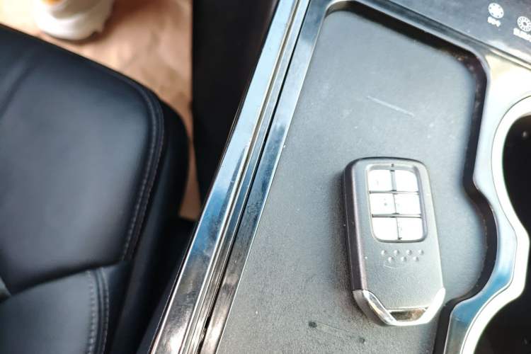 Used Honda Elysion 2022 2.0L eHEV Luxury Edition Vehicle Key