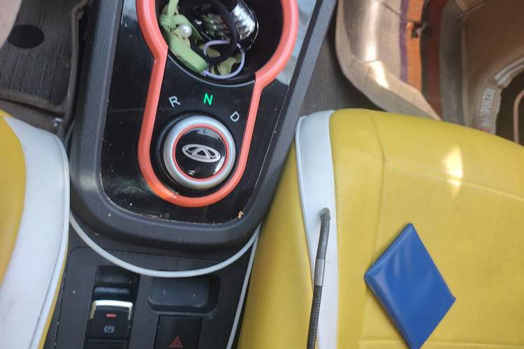 Used Chery QQ Little Ant 2021 150 000 Yuan Ant Fan Edition Ant Stylish Version Lithium Iron Phosphate Gear Lever