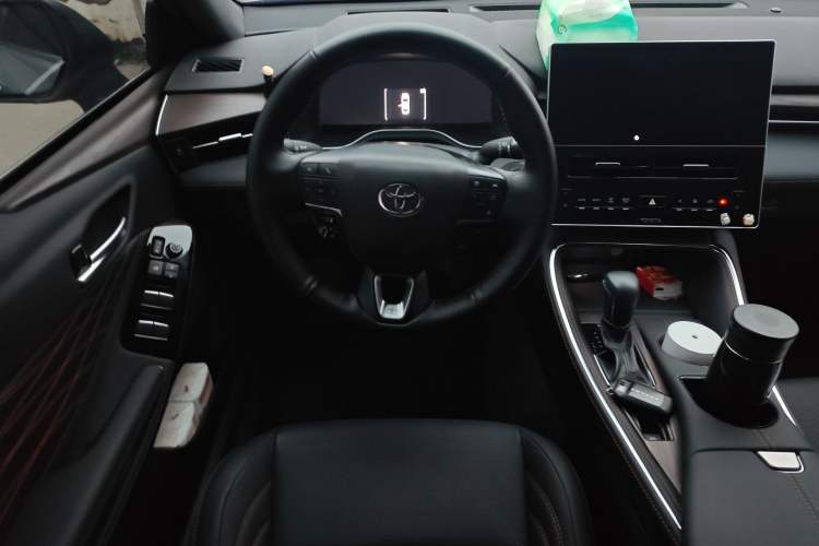 Used Toyota Avalon 2024 Dual-Motor 2.0L Luxury Edition
