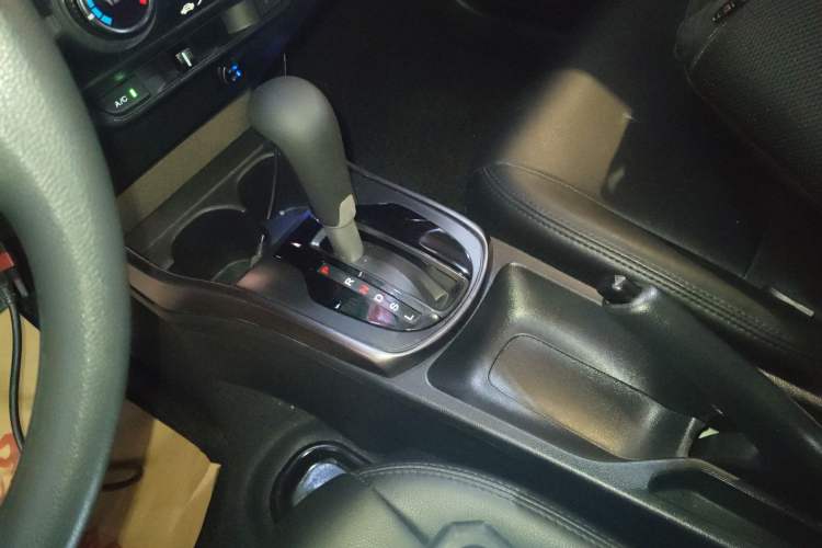 Used Honda Greiz 2016 1.5L CVT Classic Edition
