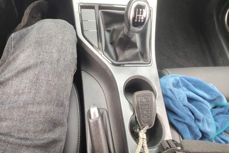 Used Geely Auto Emgrand 2021 UP 1.5L Manual Luxury Model Gear Lever