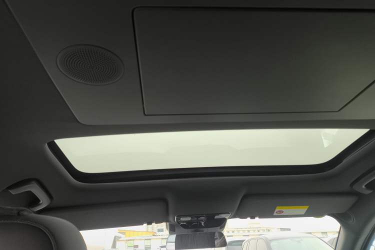 Used Li Auto L8 2025 Ultra Smart Refreshed Edition Headliner