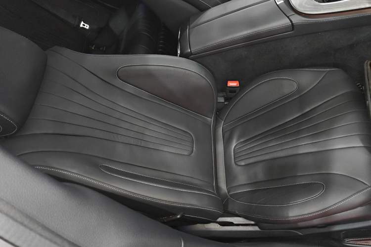 Used Mercedes-Benz CLS 2018 CLS 300 Luxury Model Right Front Seat